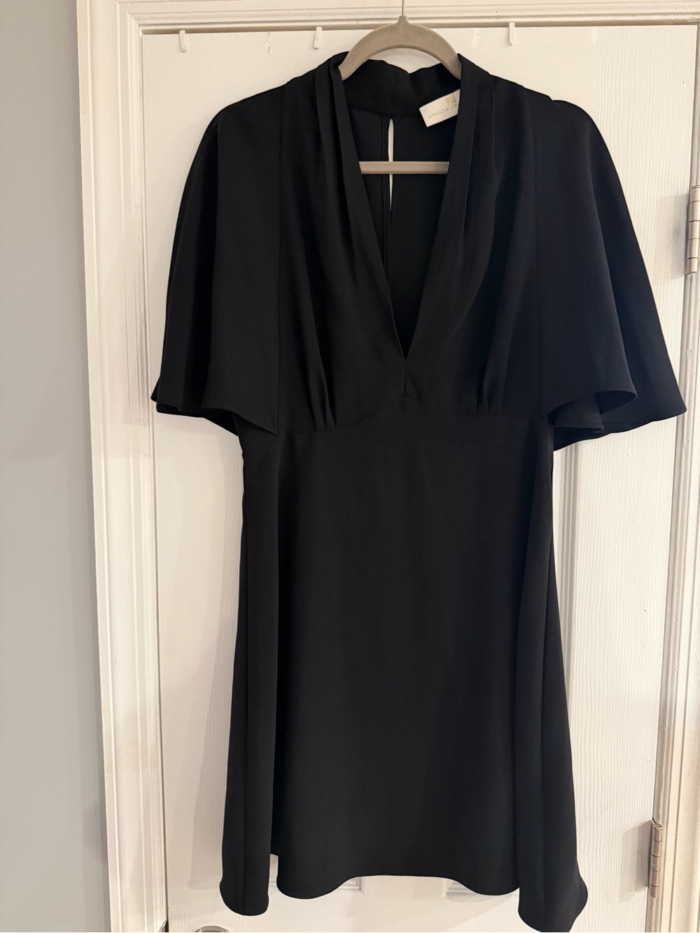Amanda Uprichard Jacques Dress Black Size M NWT Cape Sleeve Dress